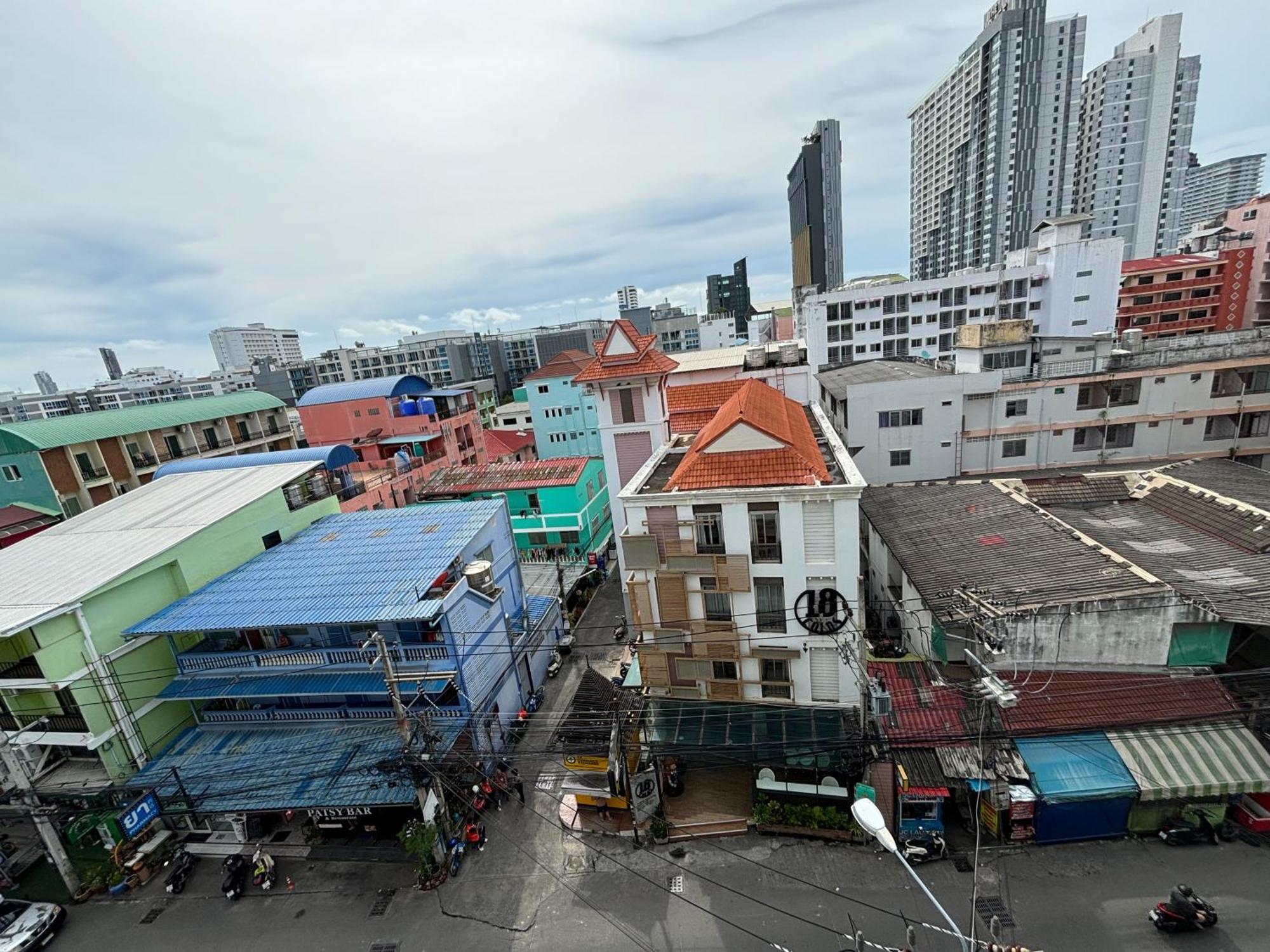 Hotel Sutus Court 1 Pattaya Exteriér fotografie