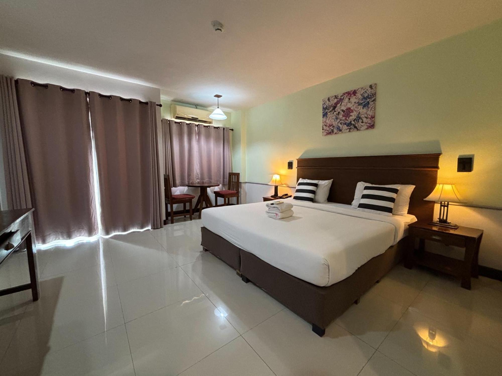 Hotel Sutus Court 1 Pattaya Exteriér fotografie