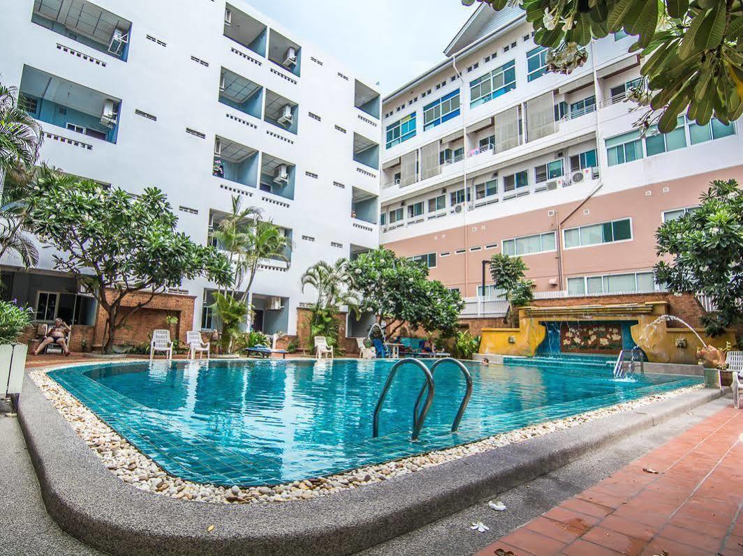 Hotel Sutus Court 1 Pattaya Exteriér fotografie