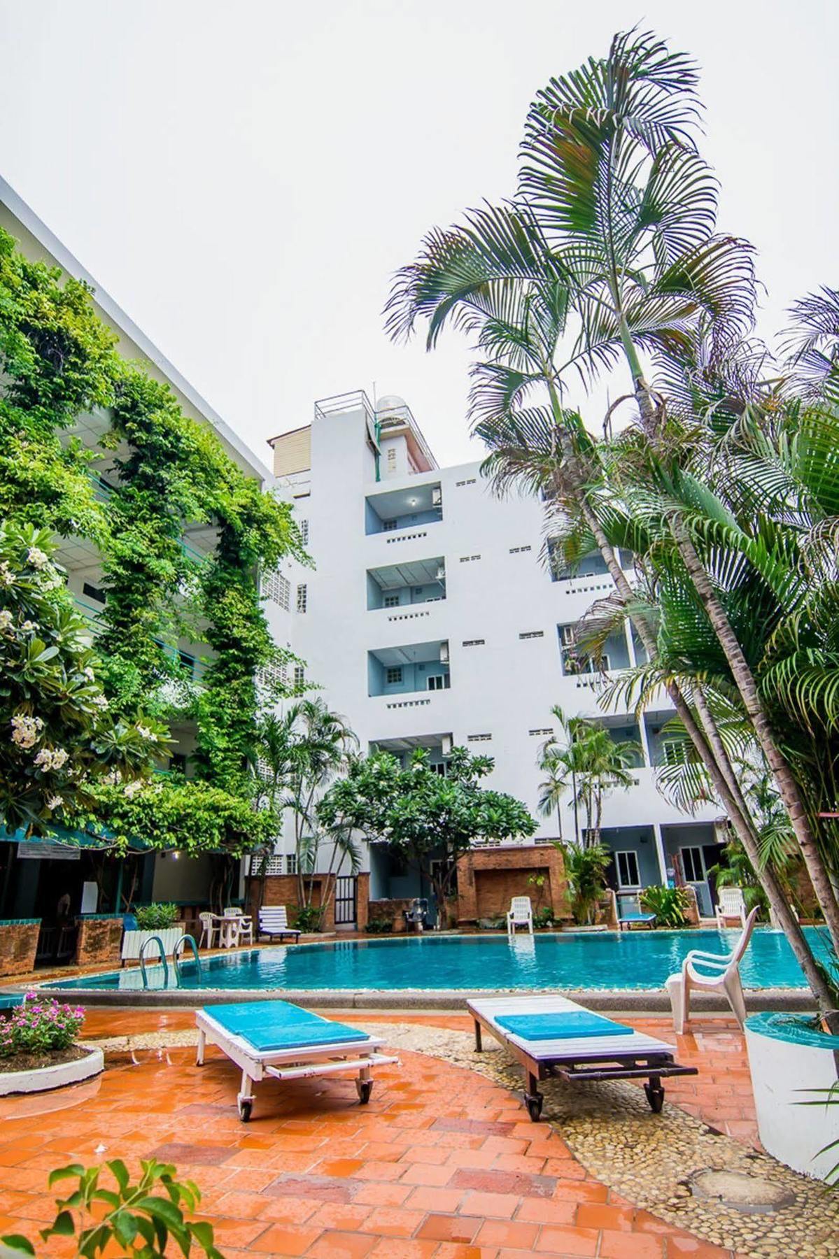 Hotel Sutus Court 1 Pattaya Exteriér fotografie