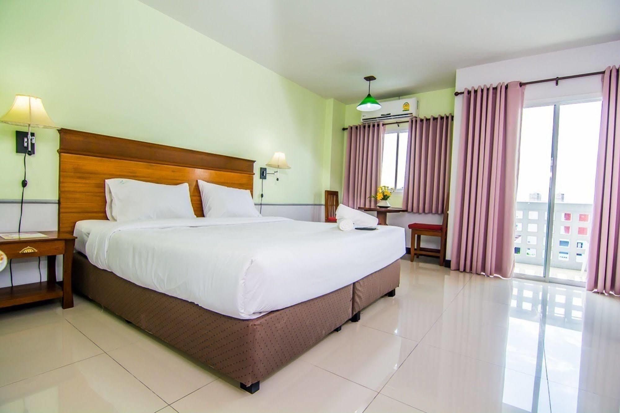 Hotel Sutus Court 1 Pattaya Exteriér fotografie